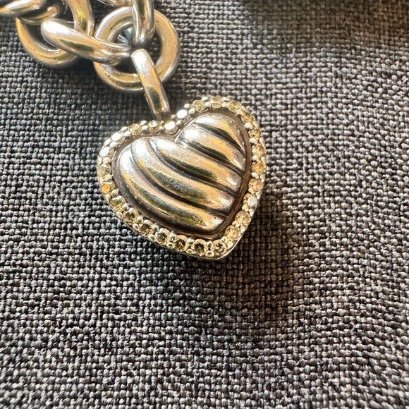 David Yurman Diamond Studded Heart Charm Sterling Silver Bracelet - Picture 4 of 10